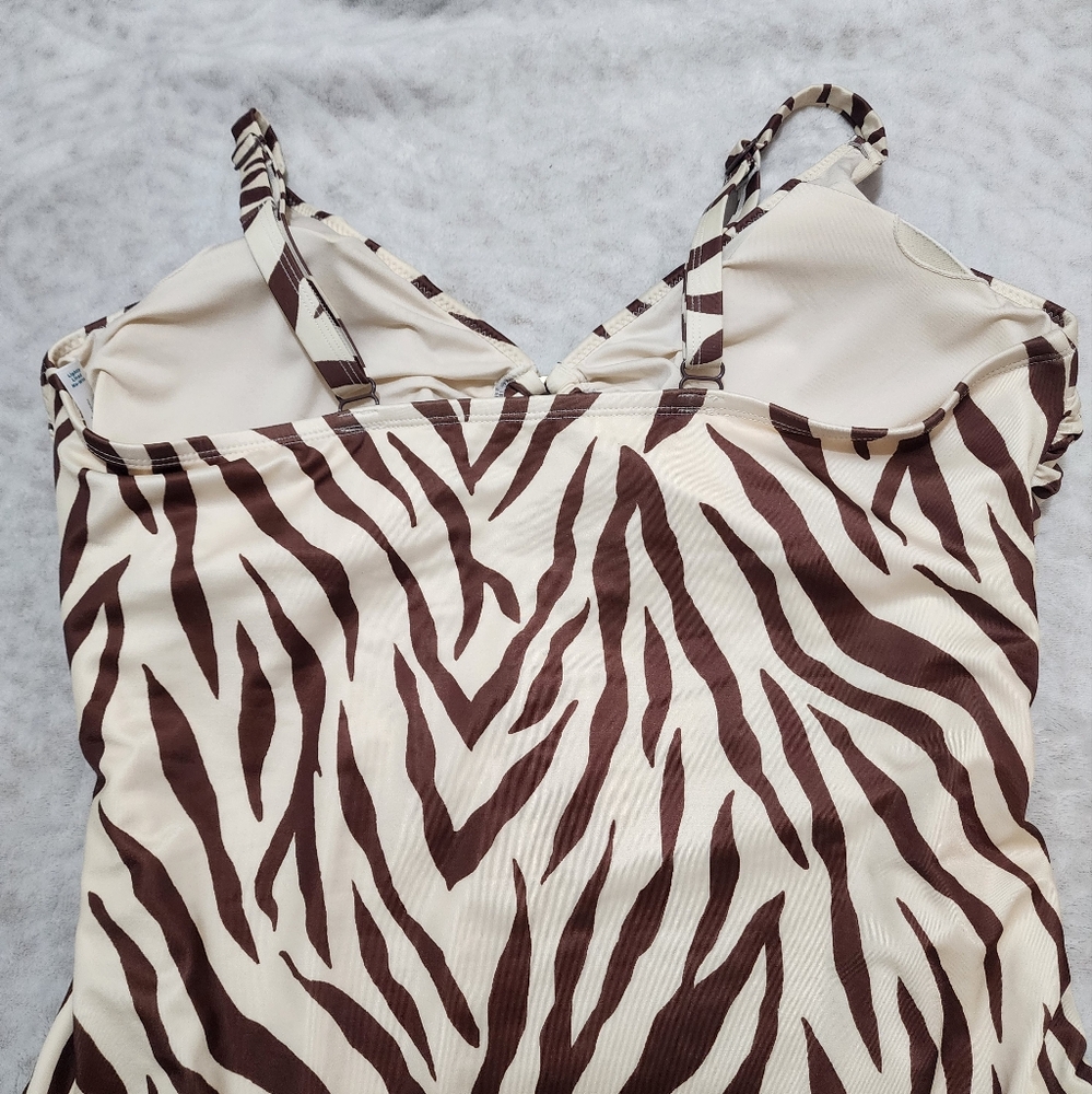 Cacique Lightly Lined No-Wire  One Piece Zebra Print Swimsuit Sz 18 - Picture 10 of 16